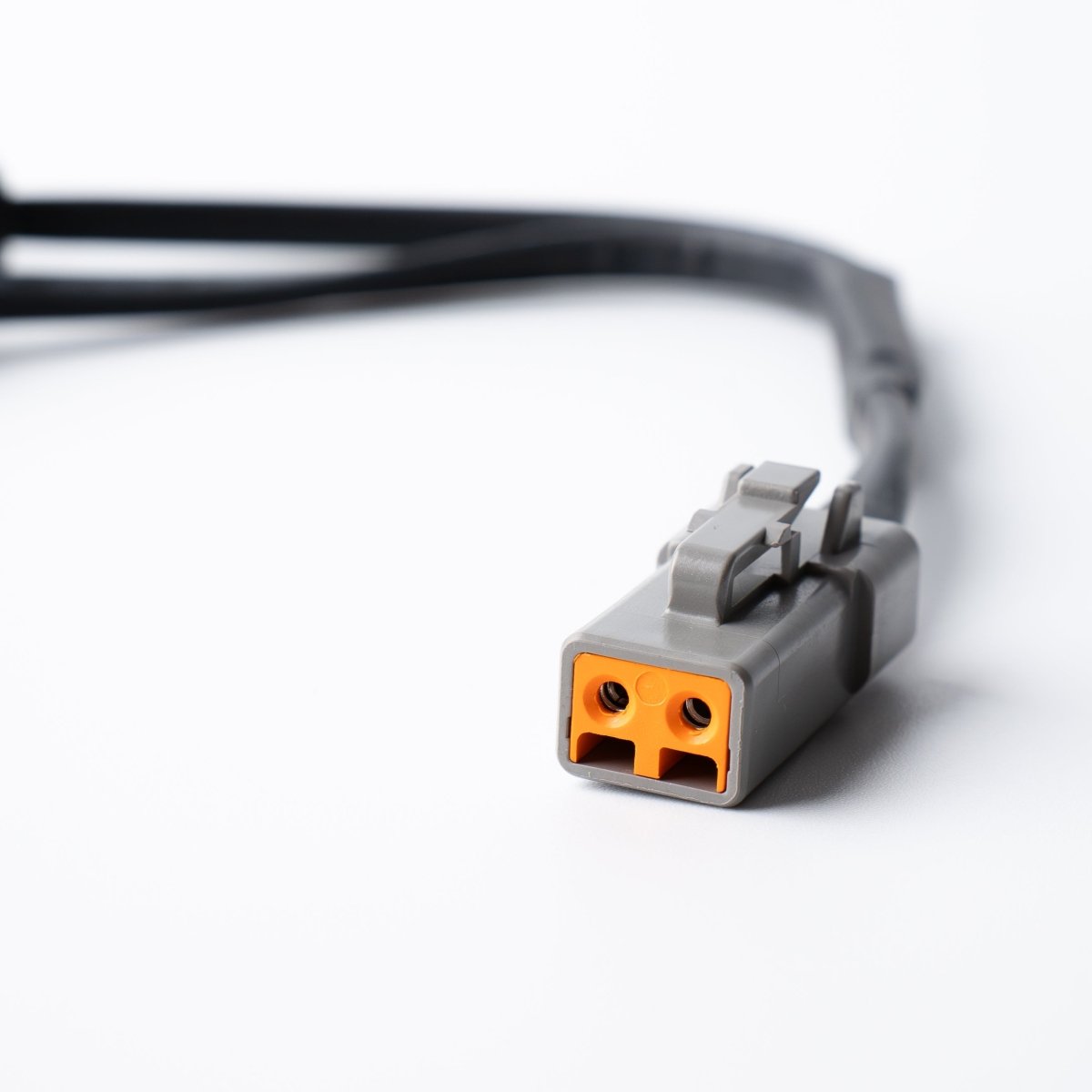 INEOS Grenadier: DTP-06-2S to IP65 Waterproof Splitter
