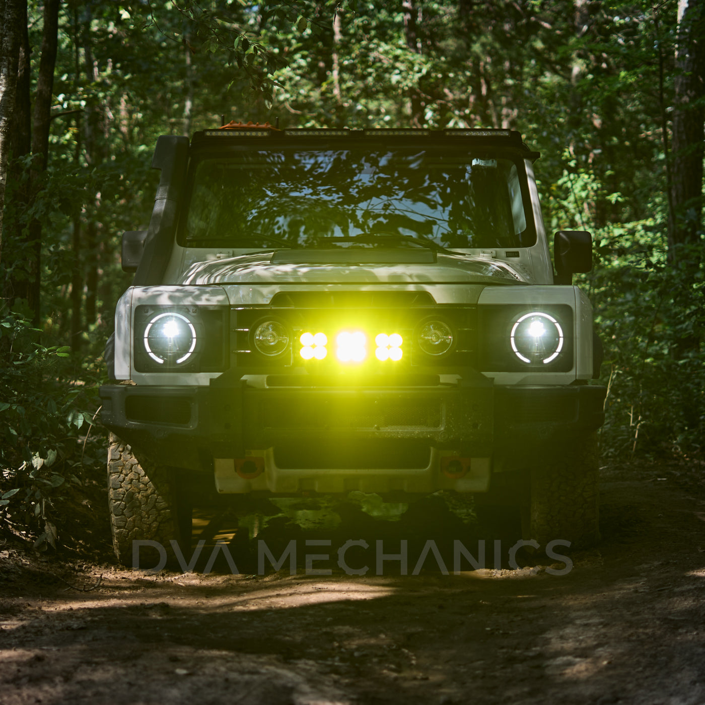 INEOS Grenadier: Front Bumper 3-Light Bar
