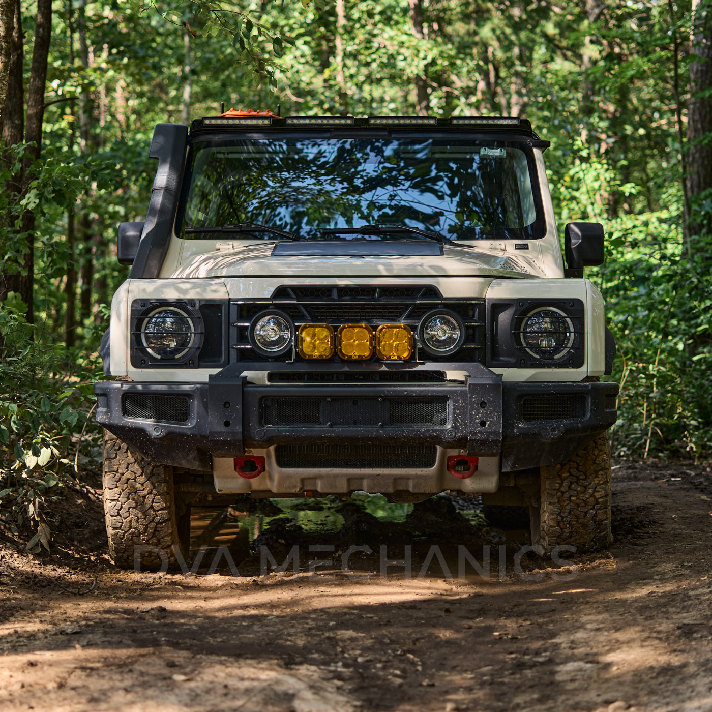 INEOS Grenadier: Front Bumper 3-Light Bar