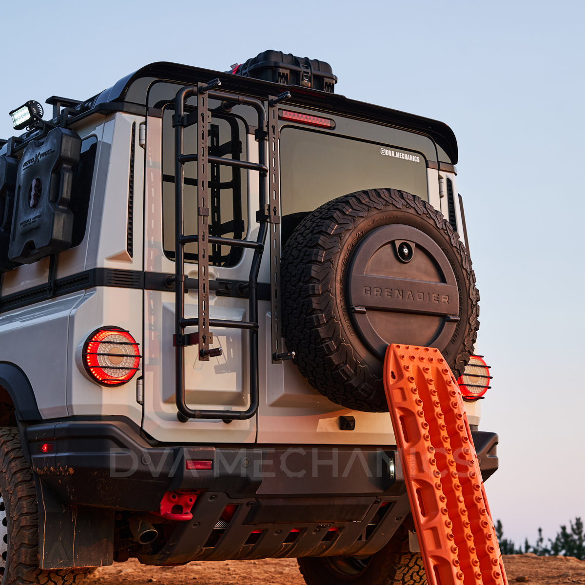 INEOS Grenadier: Ladder-Mounted Recovery Board Carrier – MaxTrax MKII & Lite