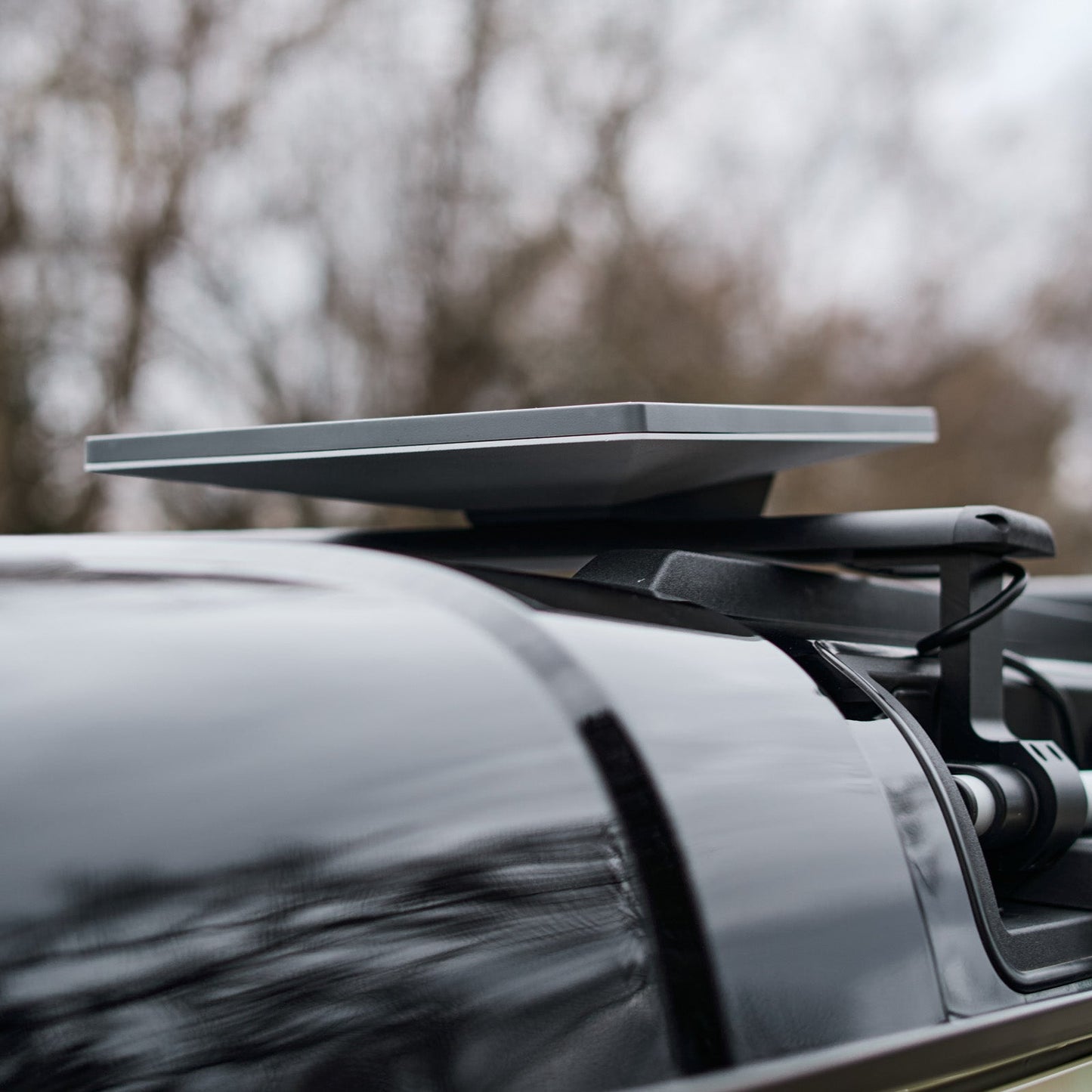 Starlink Mini Roof Rack Mount v2 – Universal Roof Rack Fit with Anti-Theft Kickstand