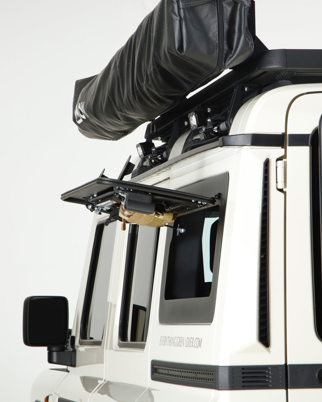 OG4X4 GullWing Hatch System with Molle Panels