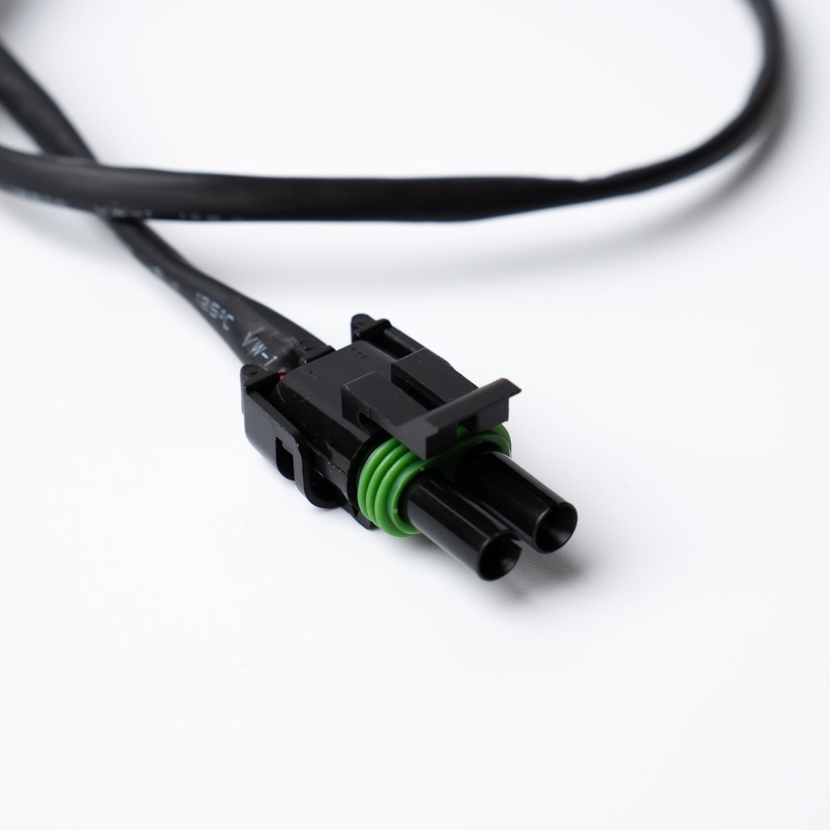 INEOS Grenadier: DTP-06-2S to 2-Port Weather Pack Cable