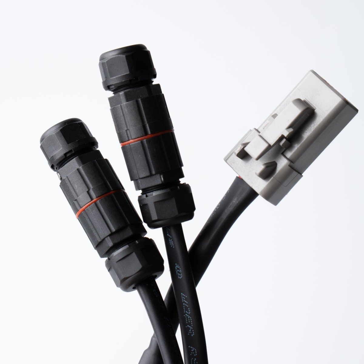 INEOS Grenadier: DTP-06-2S to IP65 Waterproof Splitter