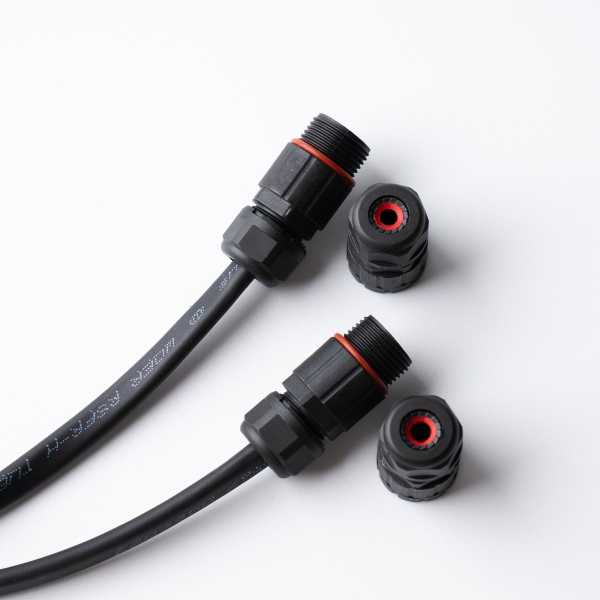 INEOS Grenadier: DTP-06-2S to IP65 Waterproof Splitter